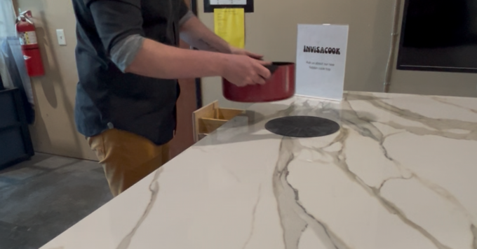 Must-Haves for Hosting According to Kitchen Designers in Council Crest