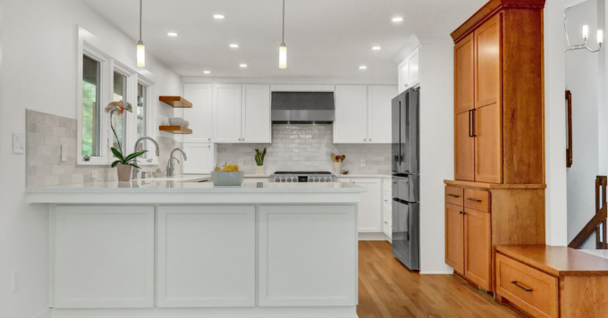 What to Include When Remodeling an Entertainer’s Kitchen